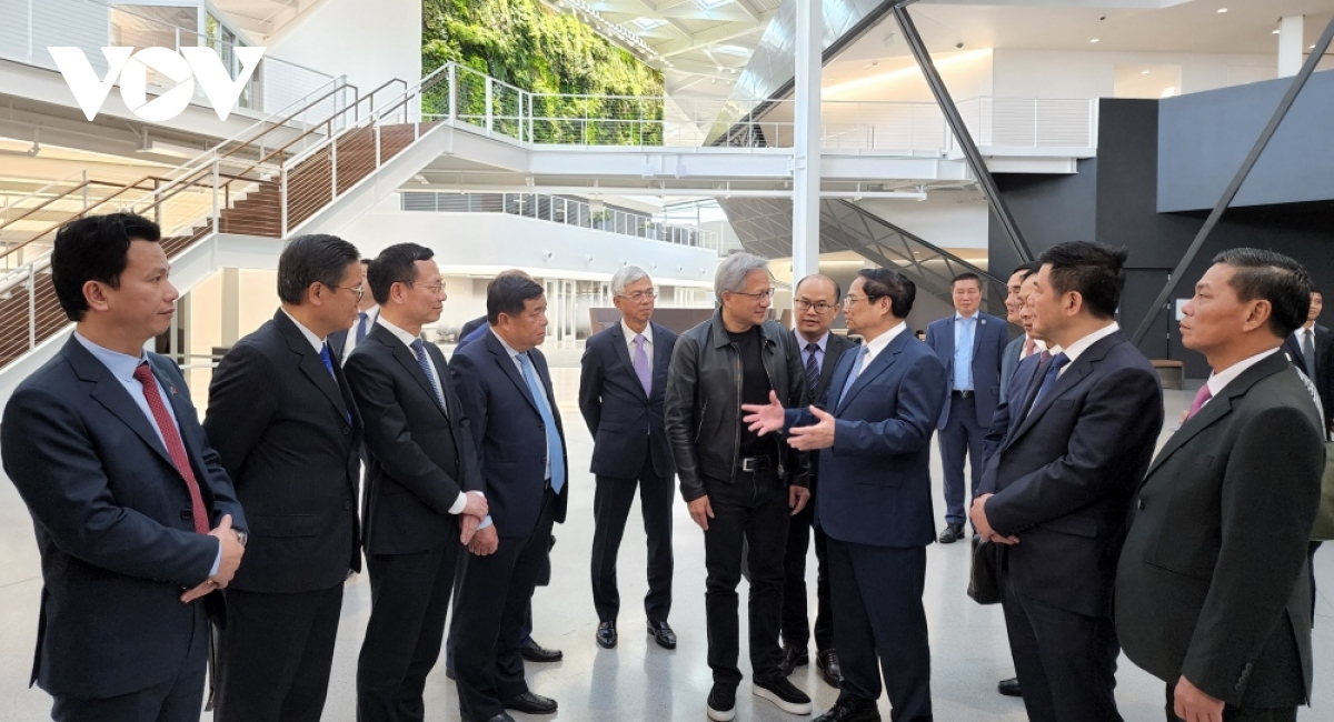 PM Chinh calls for US firms’ greater investment in Vietnam’s priotized fields